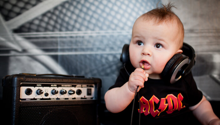 Plug Me In, Baby - die weltweit erste AC/DC Babyflasche - Die weltweit erste AC/DC Babyflasche